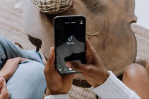 How to Use TikTok Insights for Website Content